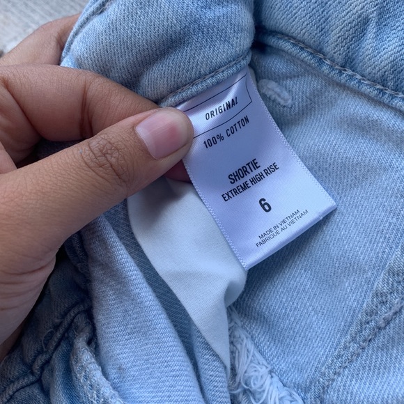 Express Paperbag High Rise Shorts - Picture 4 of 4